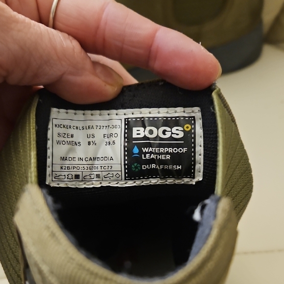 Women's Green Bog Chelsea Boots - Picture 2 of 7